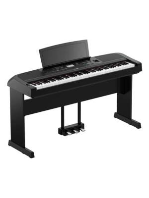 PIANO DIGITAL YAMAHA 88 TECLAS PESADAS DGX670 PRETO